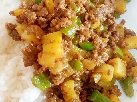 子どもよろこぶ！牛ひき肉の和風ドライカレー☆